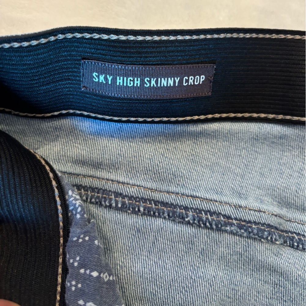 Torrid Jeans Sky High Skinny Crop Light Blue Cropped Distressed BoyfriendSize 18 - Picture 16 of 16